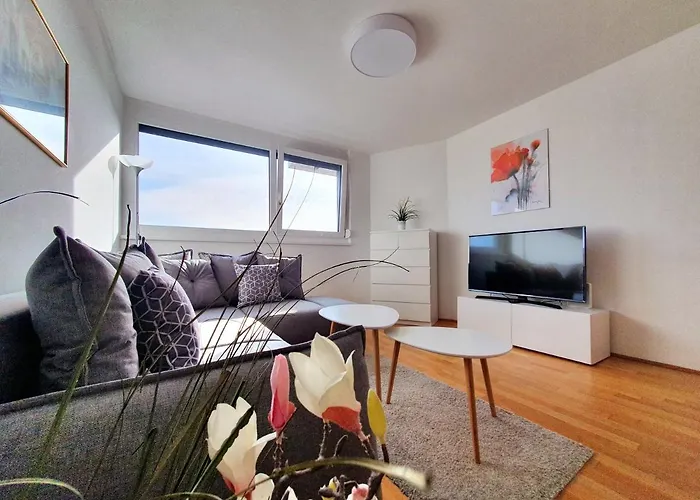 Apartment Near Stylish & Fully Furnished *